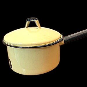 Vintage MCM light Yellow & Black Enamelware saucepan w/lid - 3 C 5.25" diameter